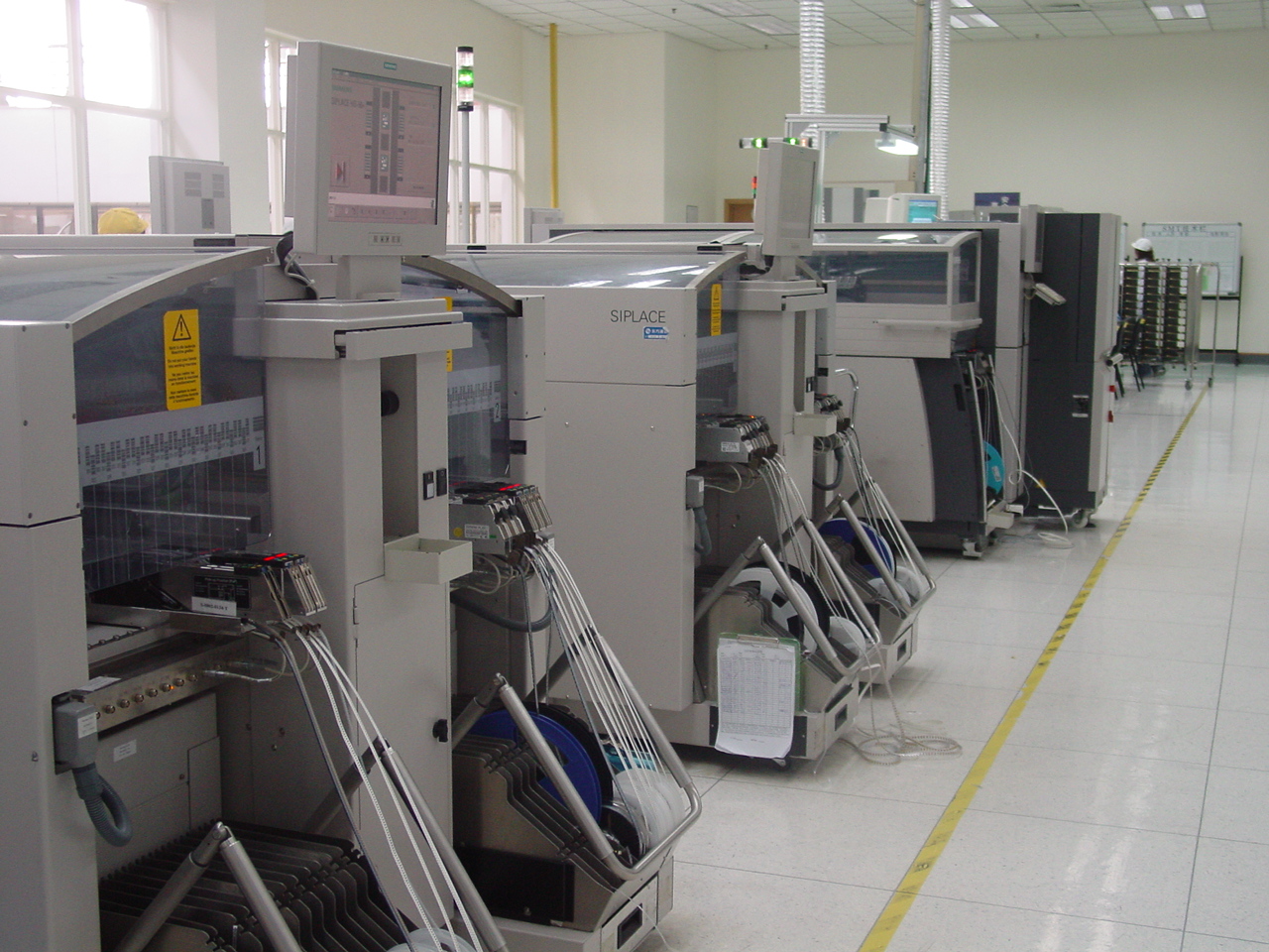 國(guó)產(chǎn)電子貼裝核心設(shè)備處于什么水平？跟頂級(jí)水平有多大差距？